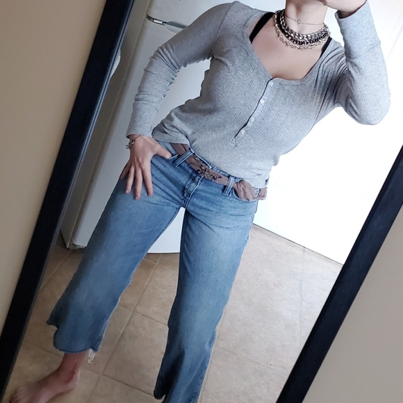 Victoria's Secret Heather Grey Metallic Knit Long-sleeve Layering Henley Top - Picture 5 of 13